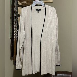 80 Park White Cardigan